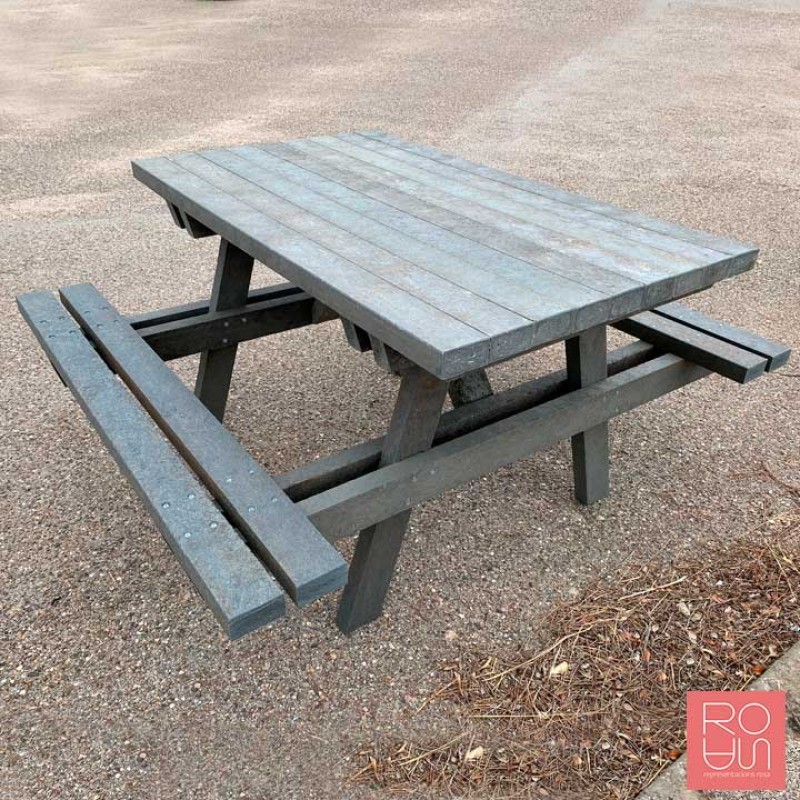 TAULA DE PÍCNIC PORTO DE PLÀSTIC 100% RECICLAT